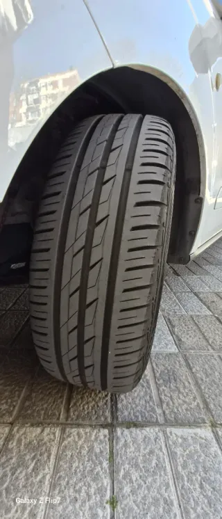 Ford E-Tourneo Courier 2014