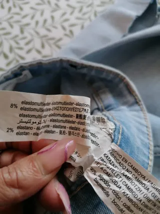 Pantalón vaquero campana azul