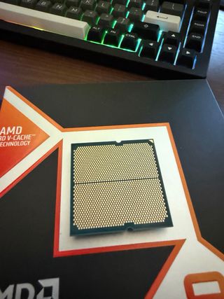 AMD Ryzen 7 9800X3D OEM Nuevo