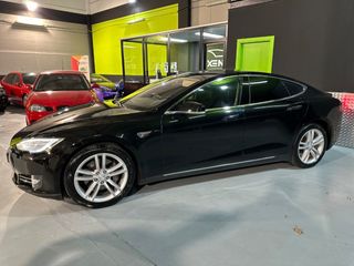 TESLA Model S 60