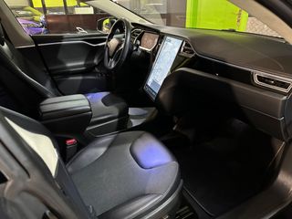 TESLA Model S 60