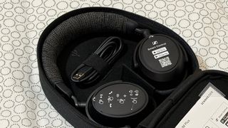 Sennheiser Accetum Plus