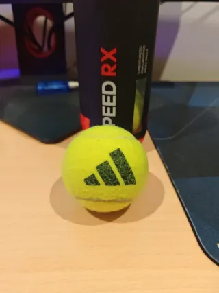 Pelota de tenis Adidas
