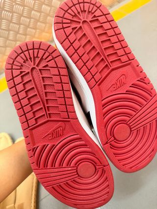 Sneakers Nike Air Jordan 1 Mid Taglia 38,5