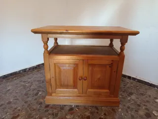 Conjunto rústico: mesa, 6 sillas y mueble TV