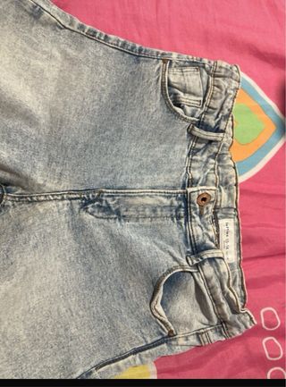 Pantalón vaquero azul claro desgastado de lefties