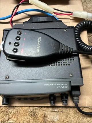 Emisora Kenwood TM-733