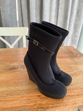 Botines negros con plataforma