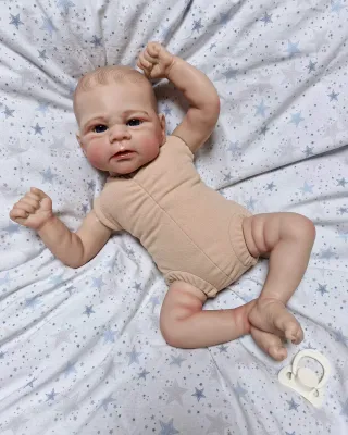 Muñeco Reborn realista