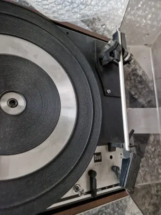 Tocadiscos Bettor EF-43