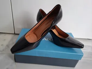 Zapatos de salón Maddison negros charol