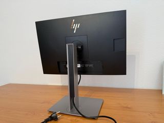 Monitor HP 23,8 Plata