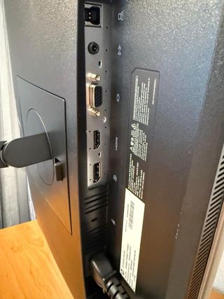 Monitor HP 23,8 Plata