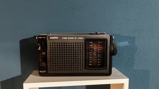 Radio Sanyo 2 Band Receiver RP-6160AD