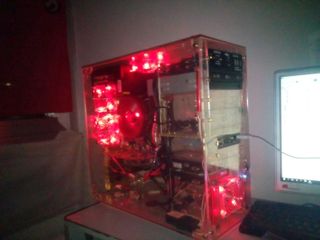 Ordenador sobremesa metacrilato