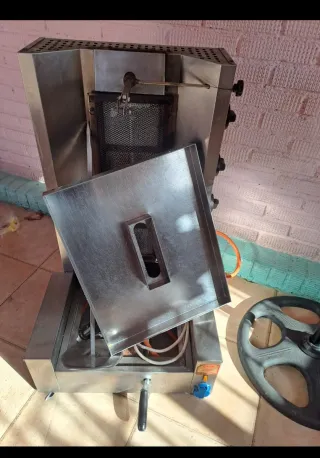 Asador de jamón profesional