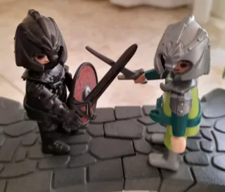 Set Playmobil con due castelli medievali