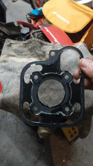 Taller de reparación de ciclomotores,motocicletas