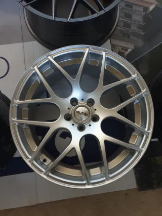 Llantas nuevas 120€ unidad (SUELTAS, DESPAREJADAS)