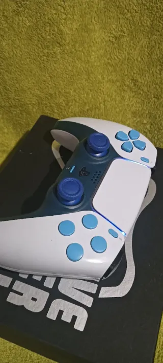 Mando PS5 Scuf Controller