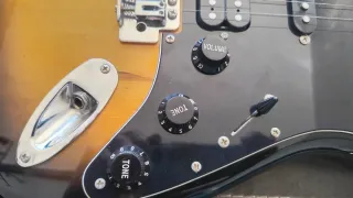 Guitarra Fender Squier Affinity HSS