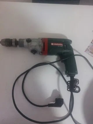 Taladro percutor metabo