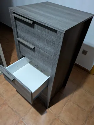 Cajonera de madera gris