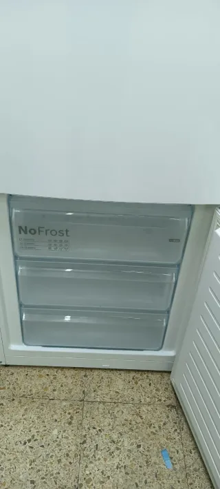 NEVERA COMBI BOSCH NO FROST ENERGÍA A+ 200 X 70 CM
