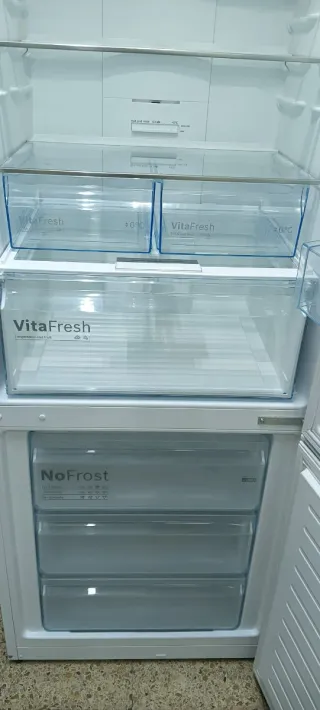 NEVERA COMBI BOSCH NO FROST ENERGÍA A+ 200 X 70 CM