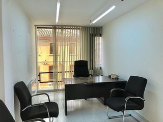 Oficina en alquiler en Olot