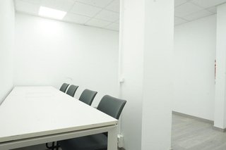 Oficina en venta en Porta en Barcelona