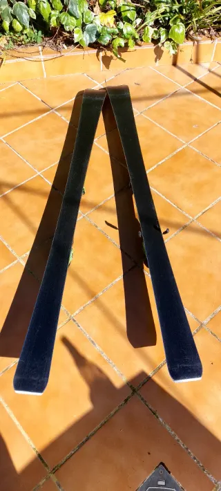 Esquís Rossignol con bastones