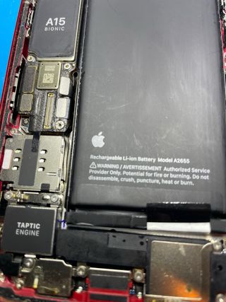 iPhone 13 128GB Rojo - Batería 100%