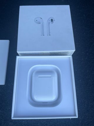 iPhone 13 128GB Rojo - Airpods 2ª generación