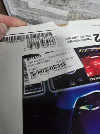 Radio Coche JVC KD-AVX2 y Altavoces Alpine SXE-172