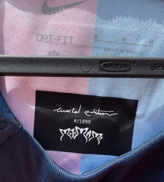 Camiseta FC Barcelona Edición Especial Motomami