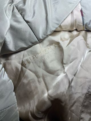 Abrigo Burberry Beige con Capucha de Pelo