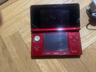Nintendo 3DS Roja + 11 Juegos