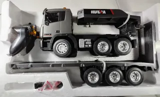 Camión teledirigido 1/18 escala 2.4 GHz