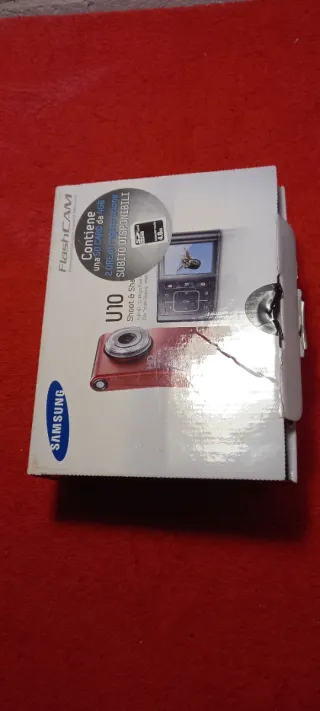 Samsung U10 Fotocamera Digitale 10 MP HD