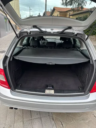 Mercedes-Benz Clase C 2010