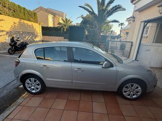 Opel Astra 2009 1.7 CDTI