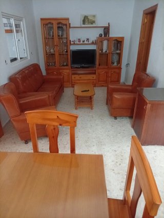 Se alquila casa a 150m de la playa de Barbate