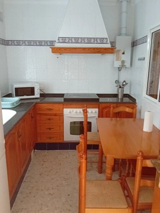 Se alquila casa a 150m de la playa de Barbate