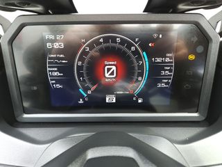 YAMAHA TMAX 2023 13210 kms.