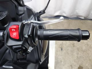YAMAHA TMAX 2023 13210 kms.