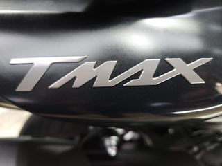 YAMAHA TMAX 2023 13210 kms.
