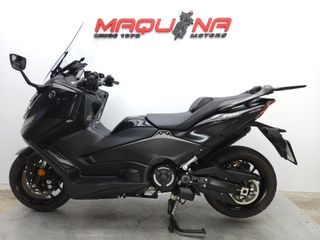 YAMAHA TMAX 2023 13210 kms.