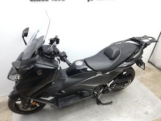 YAMAHA TMAX 2023 13210 kms.