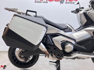 HONDA X-ADV 2021 7032 kms.